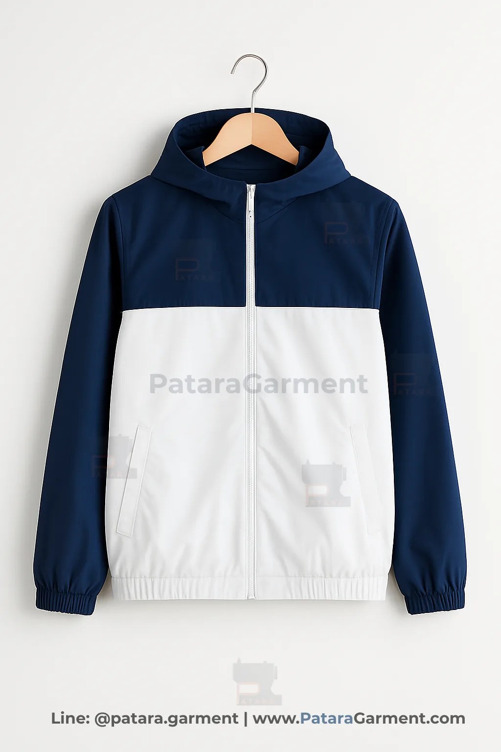 เสื้อวินด์เบรกเกอร์ทูโทนสีน้ำเงิน-ขาว J042 น้ำหนักเบา พับเก็บได้ (เลือกสี/ปักโลโก้ได้) รับผลิตโดยภัทร การ์เม้นท์