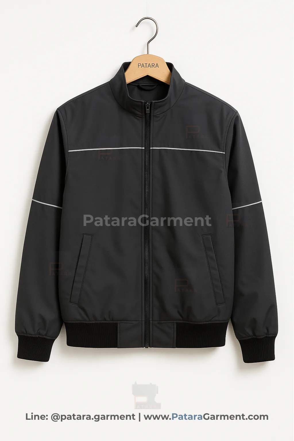 แจ็คเก็ตซอฟต์เชลล์ยูนิฟอร์มสีชาร์โคล แถบสะท้อน รุ่น U005 | สั่งผลิตเสื้อแจ็คเก็ตพนักงาน Made to Order โดย ภัทร การ์เม้นท์