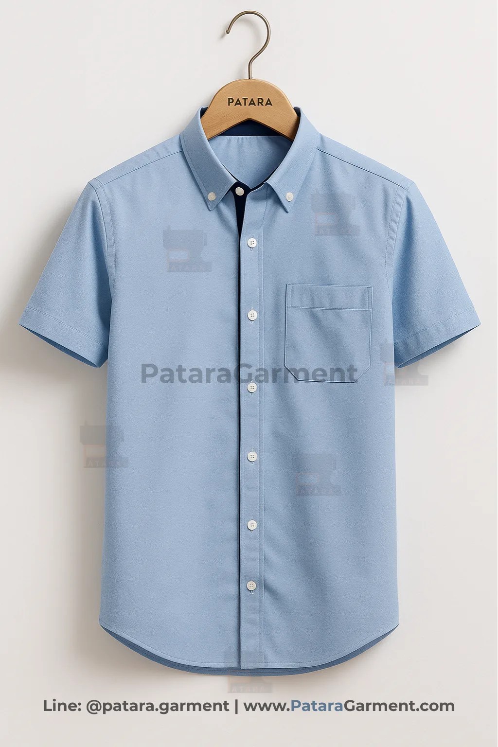 เสื้อเชิ้ตยูนิฟอร์มแขนสั้นสีฟ้าอ่อน คอตัดกรม รุ่น U018 | ผลิตเสื้อพนักงานออฟฟิศ Made to Order โดย Patara Garment